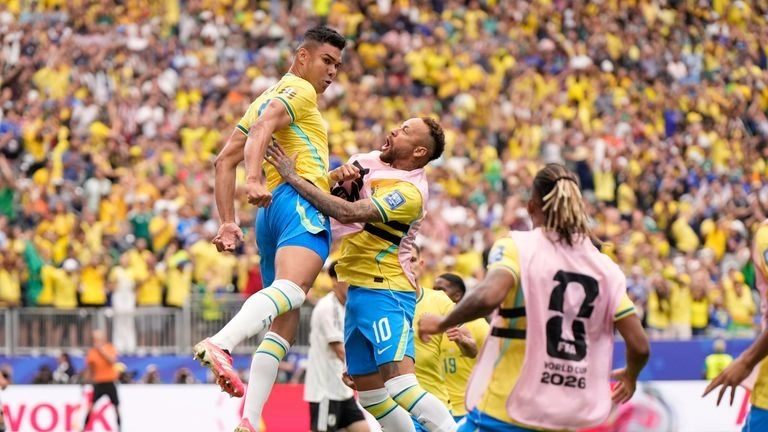 2026世界杯：巴西2-1日本，马丁内利在补时阶段打入制胜球