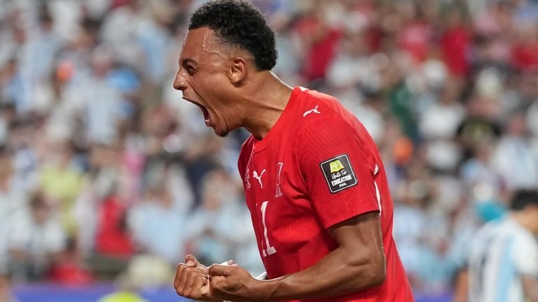 2026世界杯:阿根廷3-1瑞士(加时赛):朱利安·阿尔瓦雷斯精彩进球助力半决赛对阵英格兰