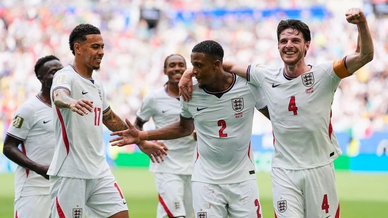 2026世界杯 - 英格兰以6-4战胜法国夺得铜牌:萨卡上演帽子戏法